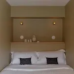 La Peniche - Bed And Bicycle - *