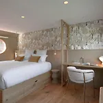 La Peniche - Bed And Bicycle - * Vienne