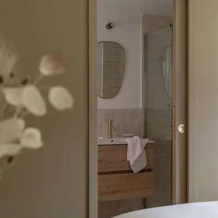 La Peniche - Bed And Bicycle - Hotel Vienne (Isere)