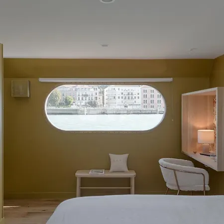 Hotel La Peniche - Bed And Bicycle - *