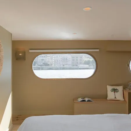 La Peniche - Bed And Bicycle - Hotel