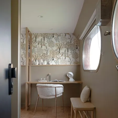 La Peniche - Bed And Bicycle - Hotel *