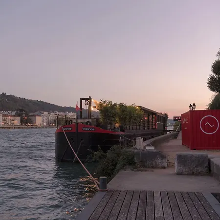 La Peniche - Bed And Bicycle - فيين